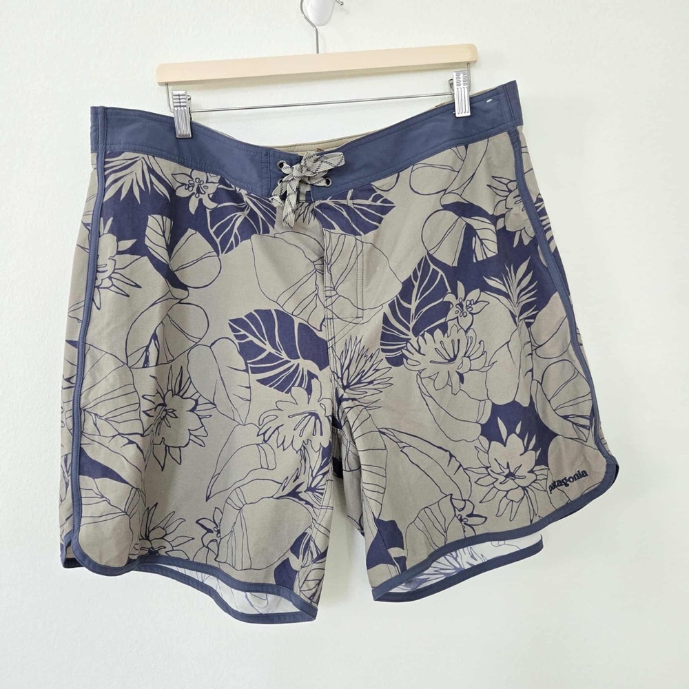 Patagonia Men's Blue and Green swim shorts size 40